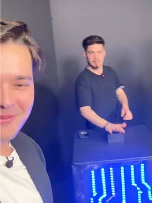 A post by @selly on TikTok caption: Format nou! #selly #showbiz 