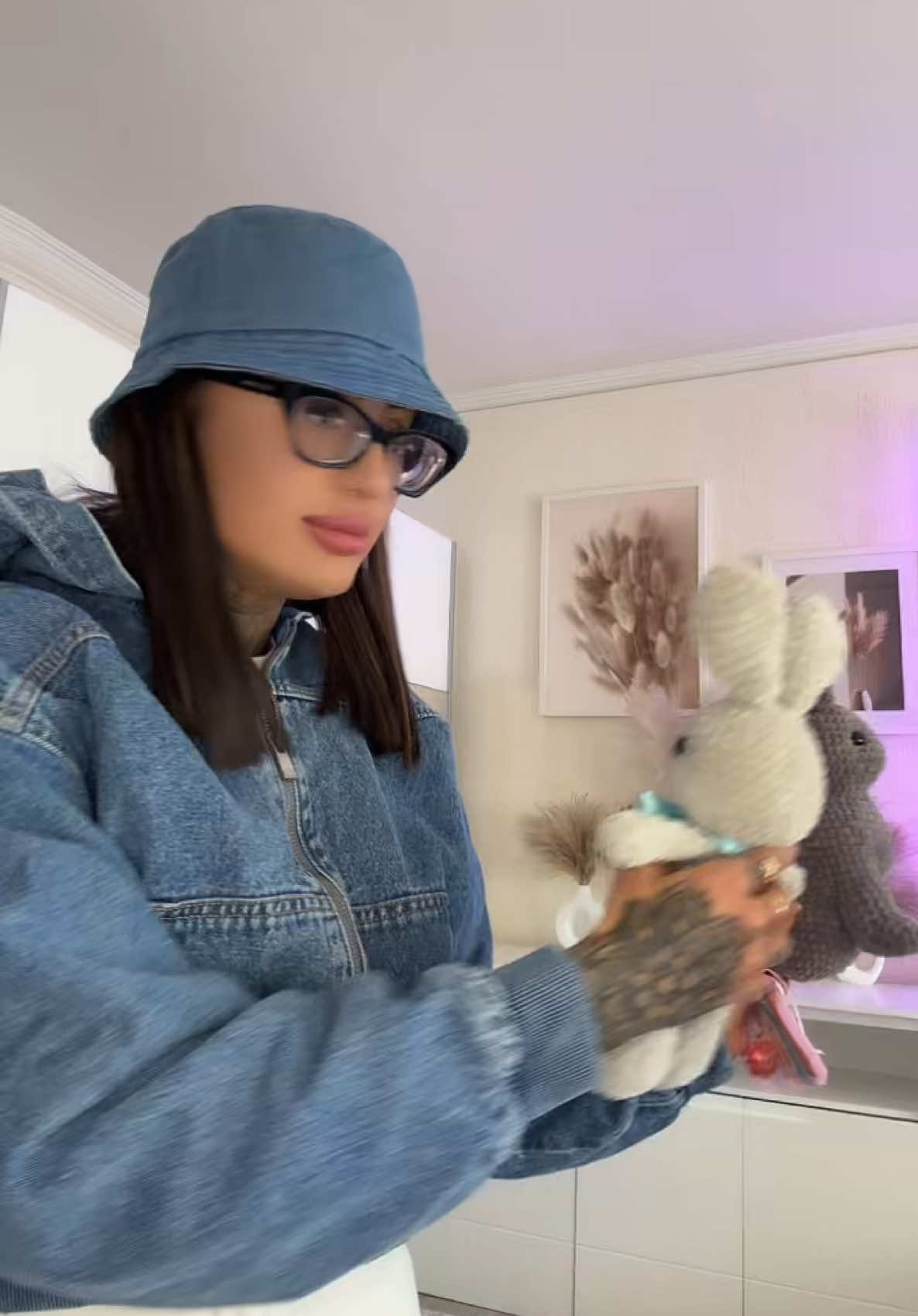 A post by @szandihangacsi3 on TikTok caption: #insta szandihangacsi_@🩷FonalBarik🩷 hálásan köszönöm #💜 #közöldújra 