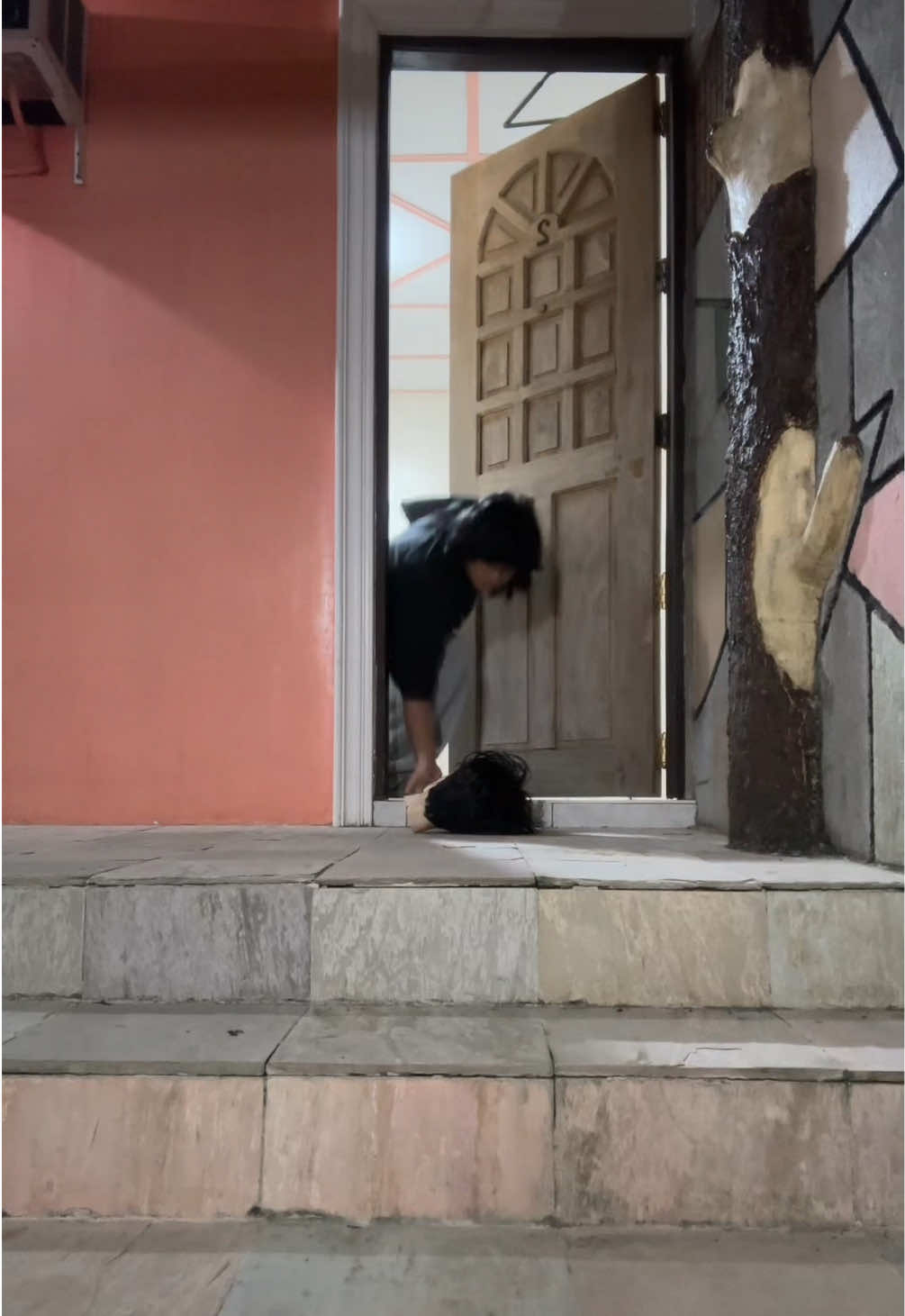 A post by @herony on TikTok caption: shake it to the max #transition #johnheron 