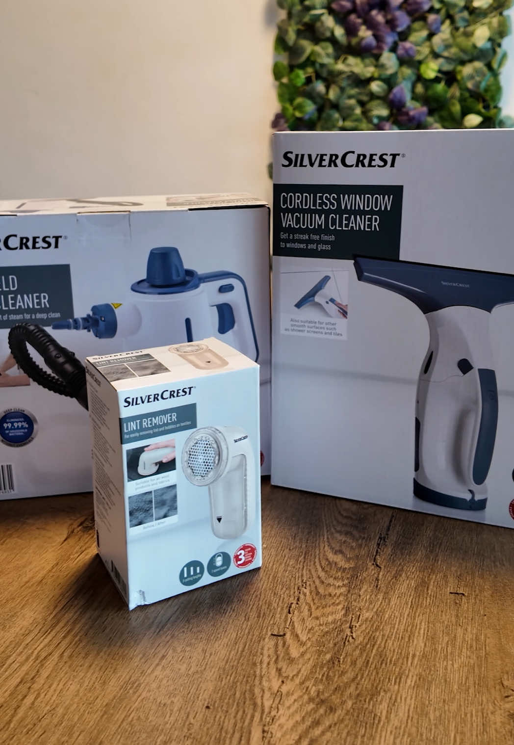 A post by @vivi_es_norbi_cc on TikTok caption: Teszteljük együtt🦠🧽 #steamclean #cleantok #cleaning #steam  * A nyereményjáték nem promoció egyik céggel sem áll kapcsolatban*  *Villám játék időtartama:  2025.05.15-05.16.* *Követelmény: Kövesd Clean & Cook Tiktok és Insta oldalakat és kommentben jelezd miért szeretnéd megnyerni a csomagot*