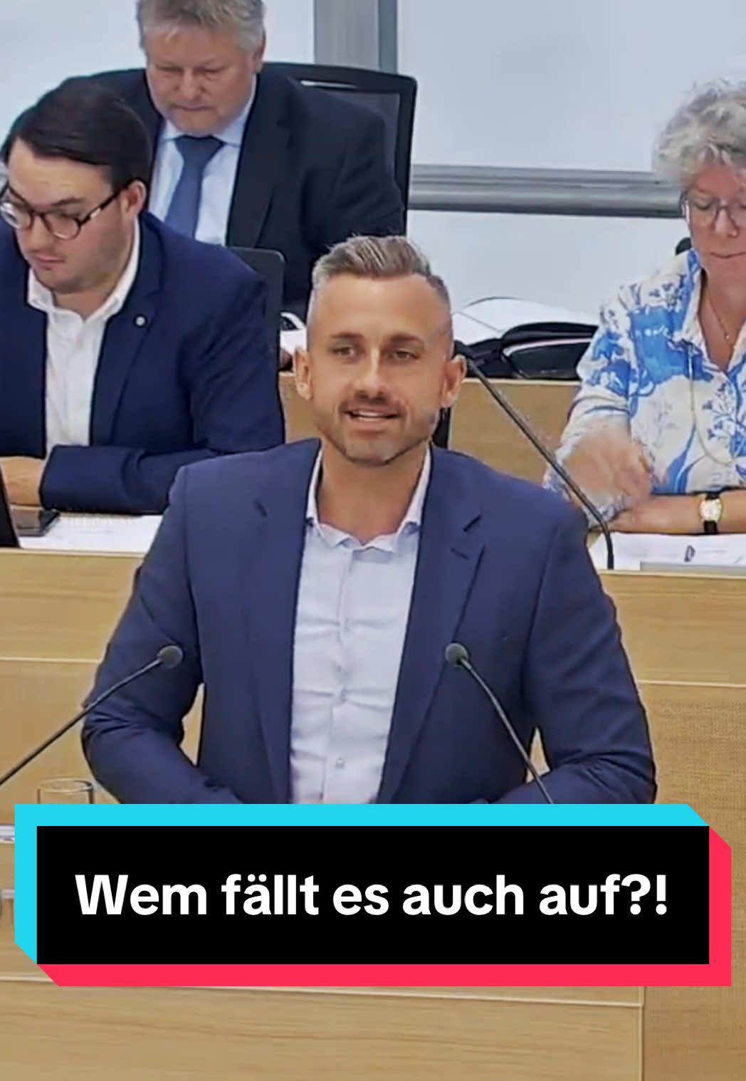 A post by @mutzurwahrheit90 on TikTok caption: #Freiheit #mutzurwahrheit #ulrichsiegmund #AfD #Fakten #Aufklärung #niewiedercdu #SachsenAnhalt #ltlsa #Zukunft #Heimat 