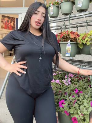 A post by @ashleykeys13 on TikTok caption: Aún me falta por vivir 😌🙂‍↔️#fpyシ #cañar_ecuador🇪🇨❤️ #fpy 