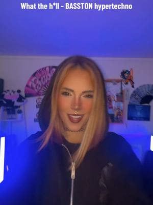 A post by @maelie_vhd on TikTok caption: Remix >>  #techno #hypertechno #remix #techtok #tektok #music #makeup #transition 