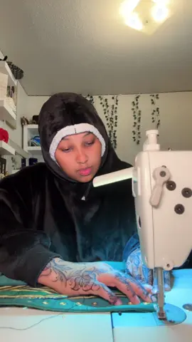 A post by @ on TikTok caption: I’m in my era 🎀🎀🎀 ##kunkaroondesigns##somalitiktok##somali##somalitiktok12##fyp