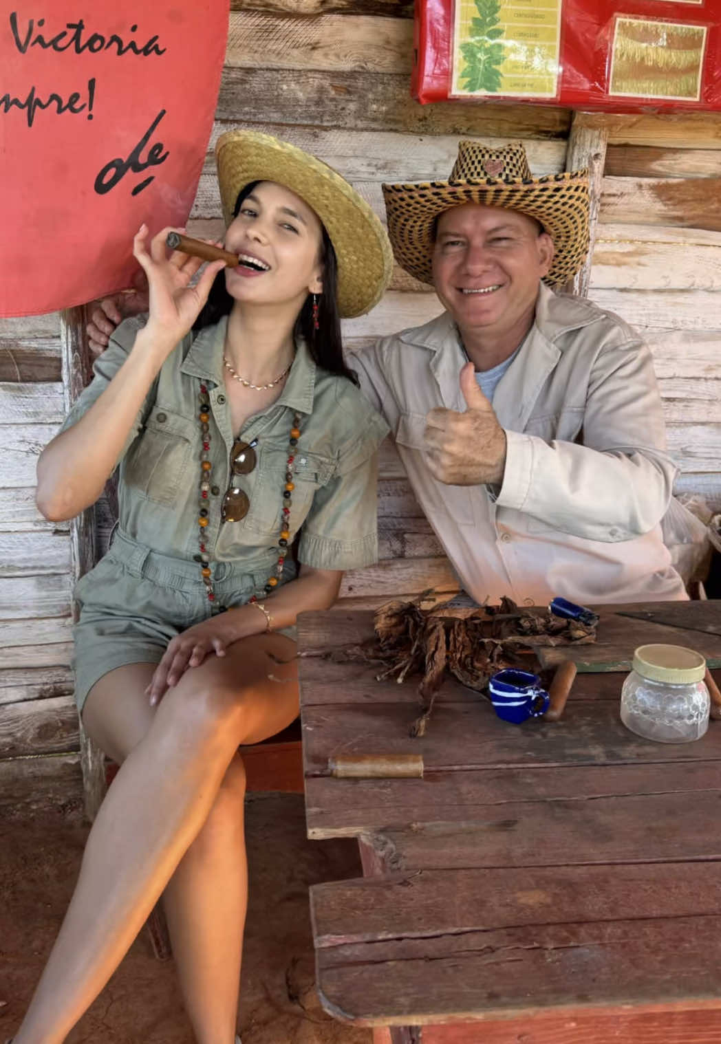 A post by @arianny.tenorio on TikTok caption: Todo sea por la anécdota 🤣