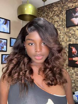 A post by @bozick224 on TikTok caption: Ma perruque de chez @Beauté et Mèches #pourtoi #guineenne224🇬🇳 #viralvideos #beauty #fiance 