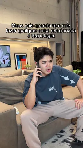 A post by @morimura on TikTok caption: O FINAL 🗣 AKSOAKSOA Juro... seus pais são assim tb? 🥸 eles no dia mais forte de tecnologia... ib: @los_chicaneros