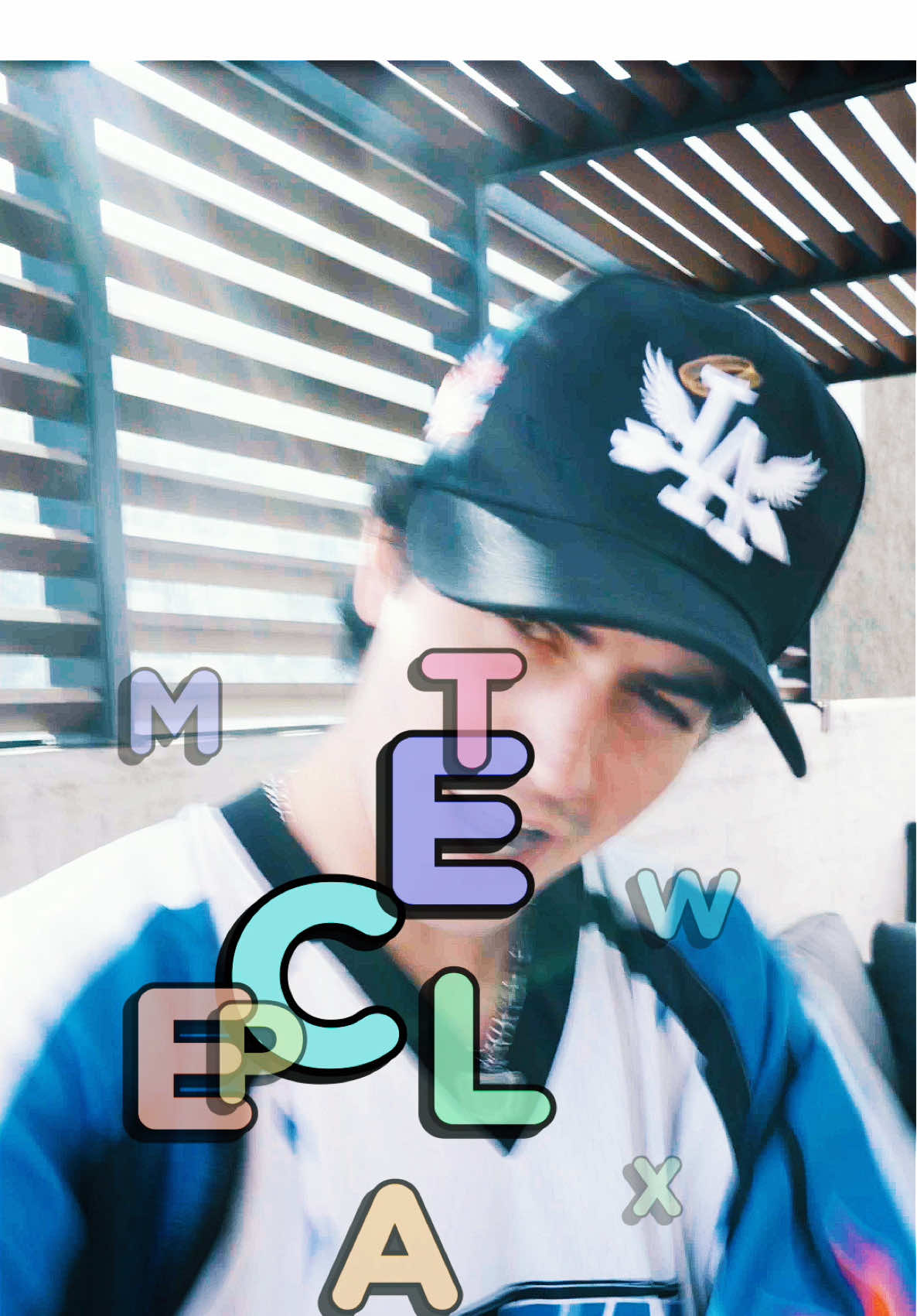 A post by @ralf on TikTok caption: ahí si encajo 🙂