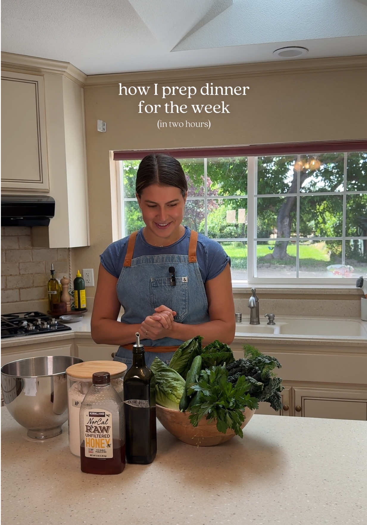 A post by @zoebarriesode on TikTok caption: NEW WEEK OF PREP 🔪😤 #cooking #dinner #food #asmr #recipes #weeknightdinner 