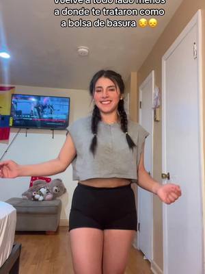 A post by @yami_let30 on TikTok caption: Literal 😏😒#apoyo #viralvideo 