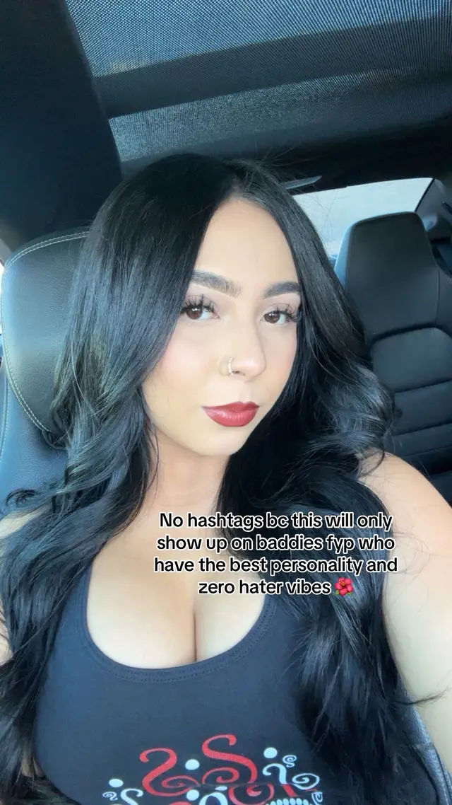 A post by @ on TikTok caption: hola hermosas 🫶🏻🤩