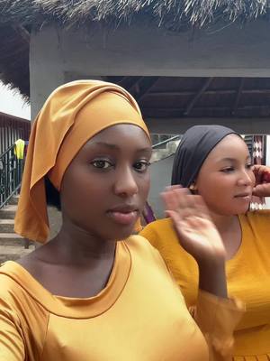 A post by @djenikisslova98 on TikTok caption: On a essayé @Kadidiatou Diakite @Diana Diakité 😂😂