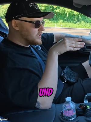 A post by @zarbex.highlights on TikTok caption: Katzis Vertragen sich wieder @ichbinzarbex #clips #twitch #fyp