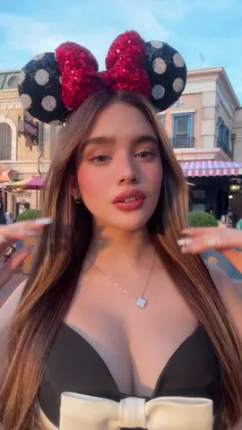 A post by @mscrizataa on TikTok caption: disney day ni pretty little baby 