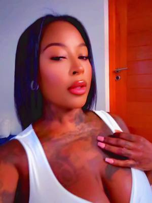 A post by @barbeebandzxxx on TikTok caption: 😘 