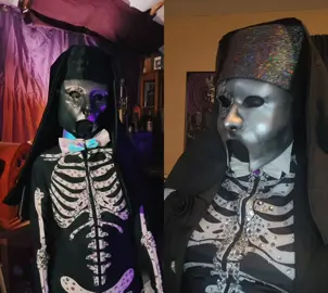 A post by @bloodbathqueen_sfx on TikTok caption: #duet with @sistersconcerned #thebandghost just your average typical sibling rivalry#onyxghoul #ghostbccosplay #ghoulettes #ghoul #namelessghouls #ghostbc #fyp 