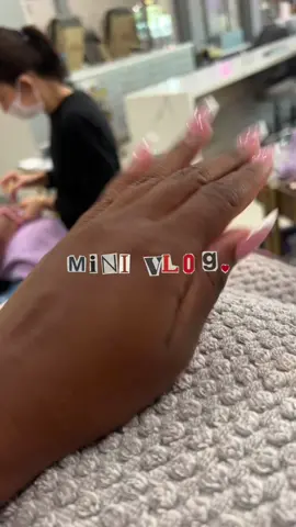 A post by @itsbriiezie on TikTok caption: Mini vlog #fyp #CapCut 