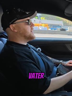 A post by @zarbex.highlights on TikTok caption: Zarbex Schwester hat was gemacht? @ichbinzarbex #clips #twitch #fyp