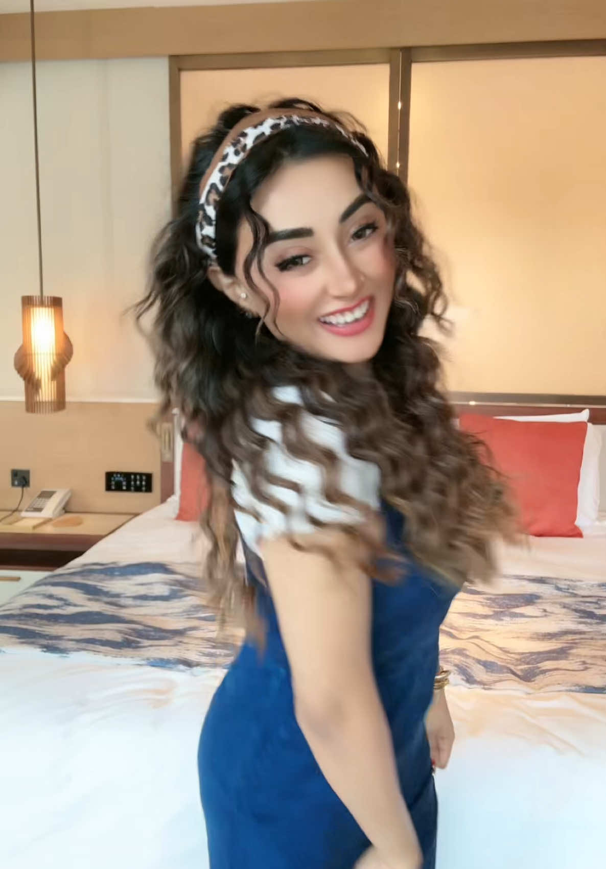 A post by @reshmamaryam1305 on TikTok caption: Disconnect 💪🏻 #tiktokmiddleeast🇦🇪 #dubai🇦🇪 #fyp #foryou #fyppppppppppppppppppppppp #reshmamaryam1305 #2025 #hatersgonnahate #friendship #peaceandlove #positivevibes #keepsupporting #respect #foryoupage #style