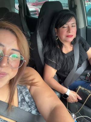 A post by @valeriafuentes12345 on TikTok caption: #mi hermosa madre#viral