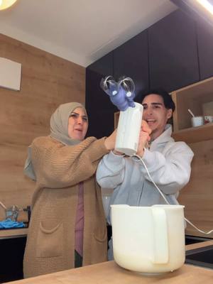 A post by @emiirbayrak on TikTok caption: Ich glaub ich hab da was falsch verstanden…😂 Cr: @Karina2you 
