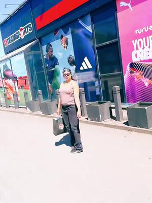 A post by @lahreinediallo on TikTok caption: #duo avec #fypシ゚viral #fpyシ 