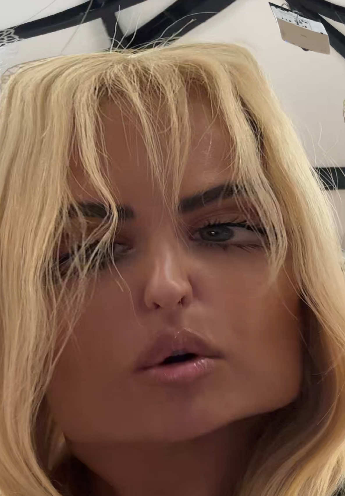 A post by @antonia on TikTok caption: Surpriza la final! 🙈