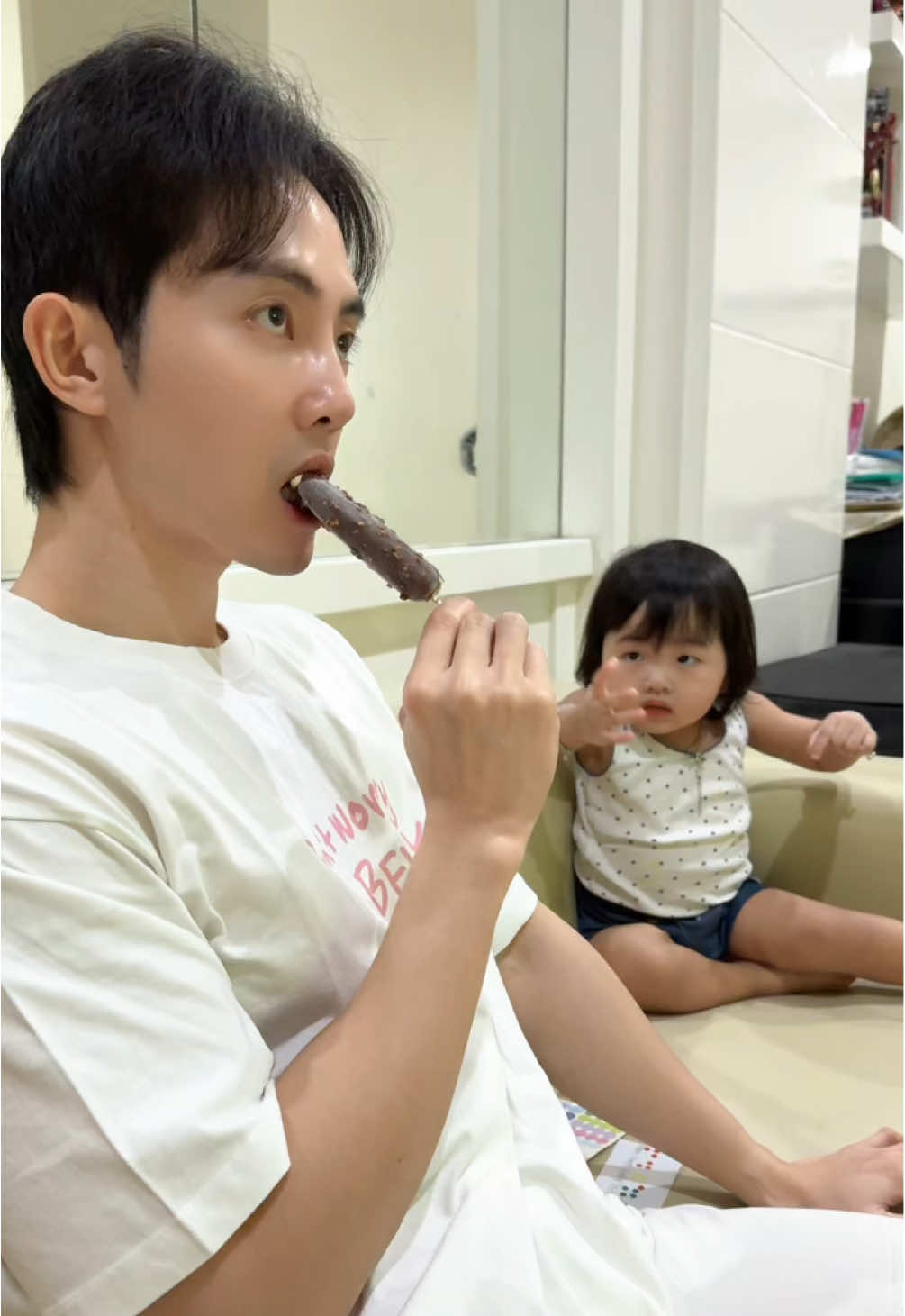 A post by @michaelrendyw on TikTok caption: Baru aja mau nikmatin..