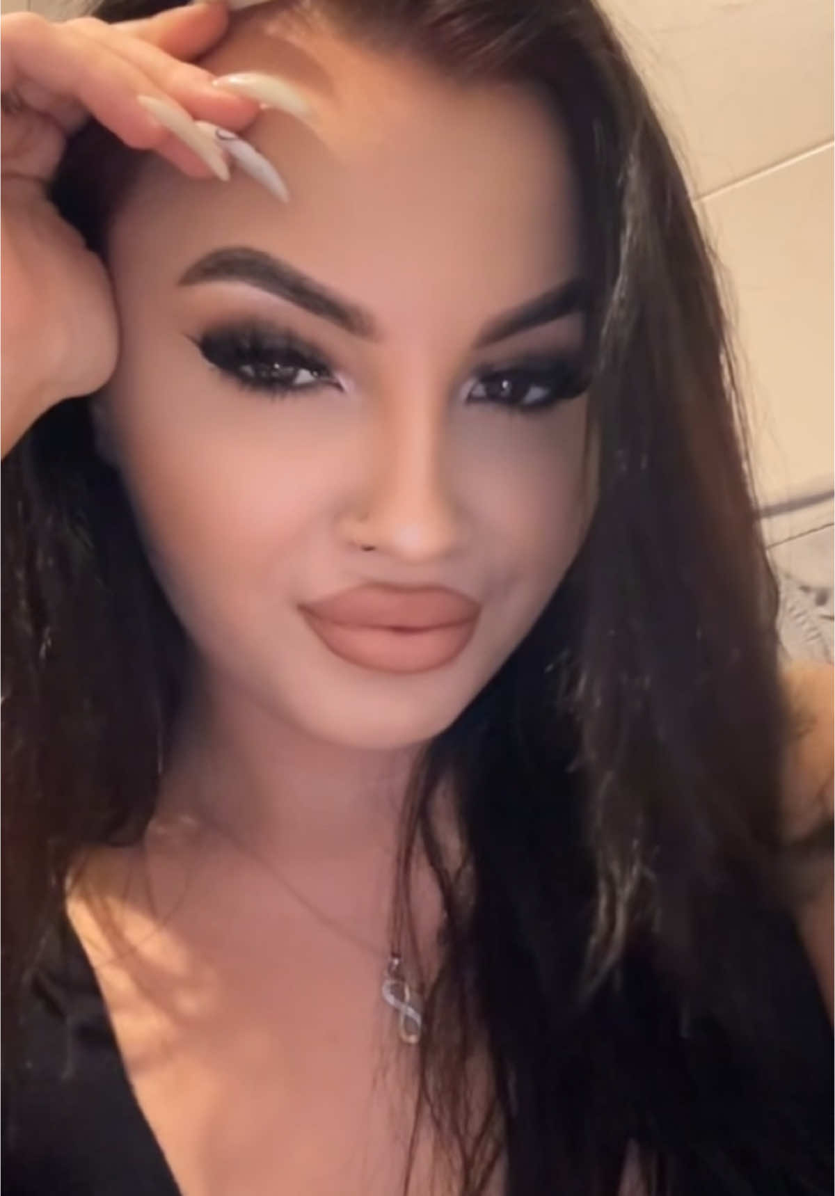 A post by @cristinaaa_mihaella on TikTok