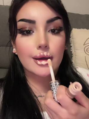 A post by @nojeen_kurdi on TikTok caption: hewe hesh Renge Husa Kr ❤️‍🔥? #nojeen #nojin #kurdistan🇹🇯️ #nojeenmakeup #erbil_iraq #كردستان🇹🇯_دهوك_زاخو_اربيل🇹🇯 #شعب_الصيني_ماله_حل😂😂 #ترند_تيك_توك #kurdishtiktok #trends #lipcolourchallenge #lipsync #lipsticktutorial #fyp #duhok_zaxo_amedi_semel_akre 