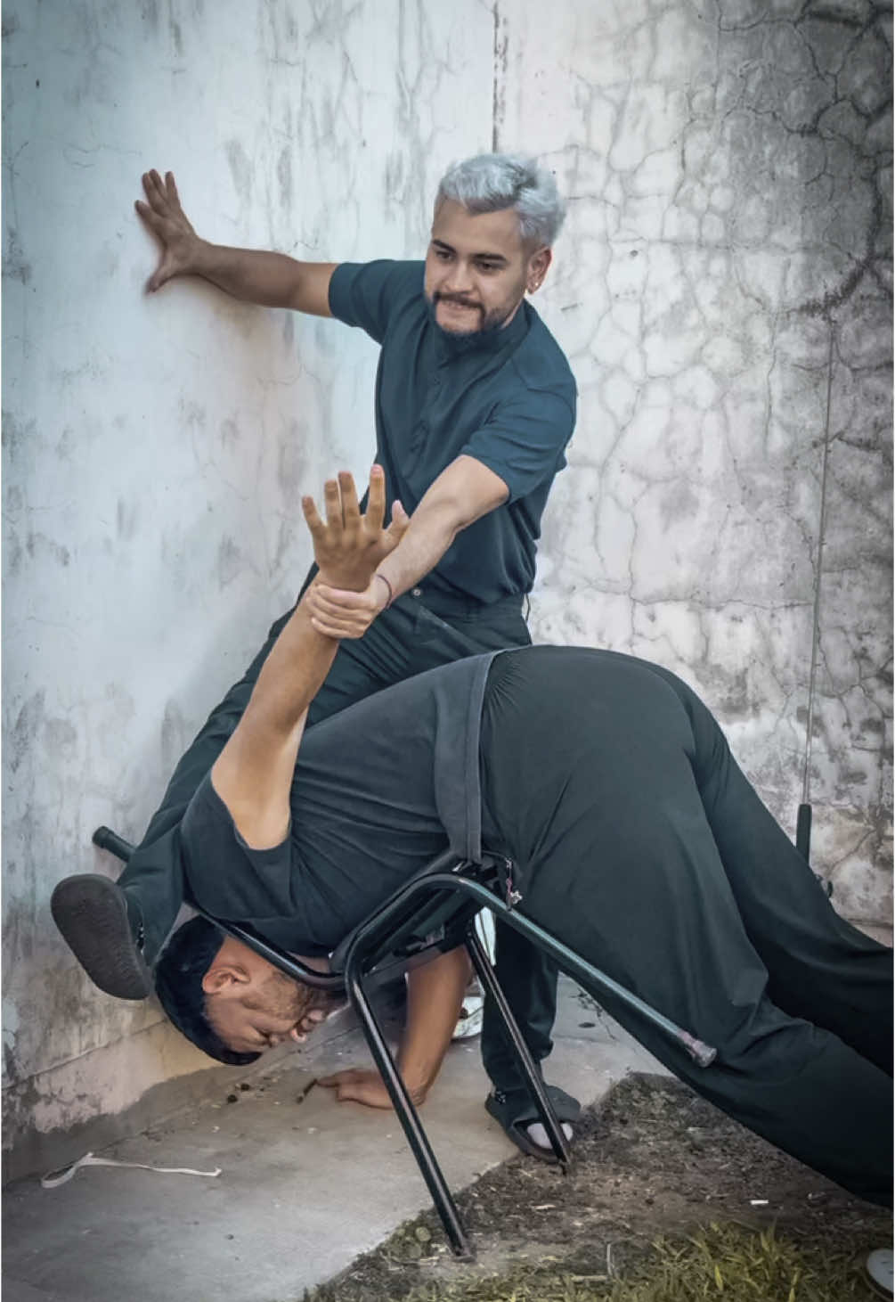 A post by @lucasvarelaaaa on TikTok caption: Jjajaja no se jode con el profe❌🤣 #humor #comedia #paratii @Marcos Mendoza956 