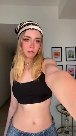 A post by @marcedtc on TikTok caption: 💋 #maricheli 