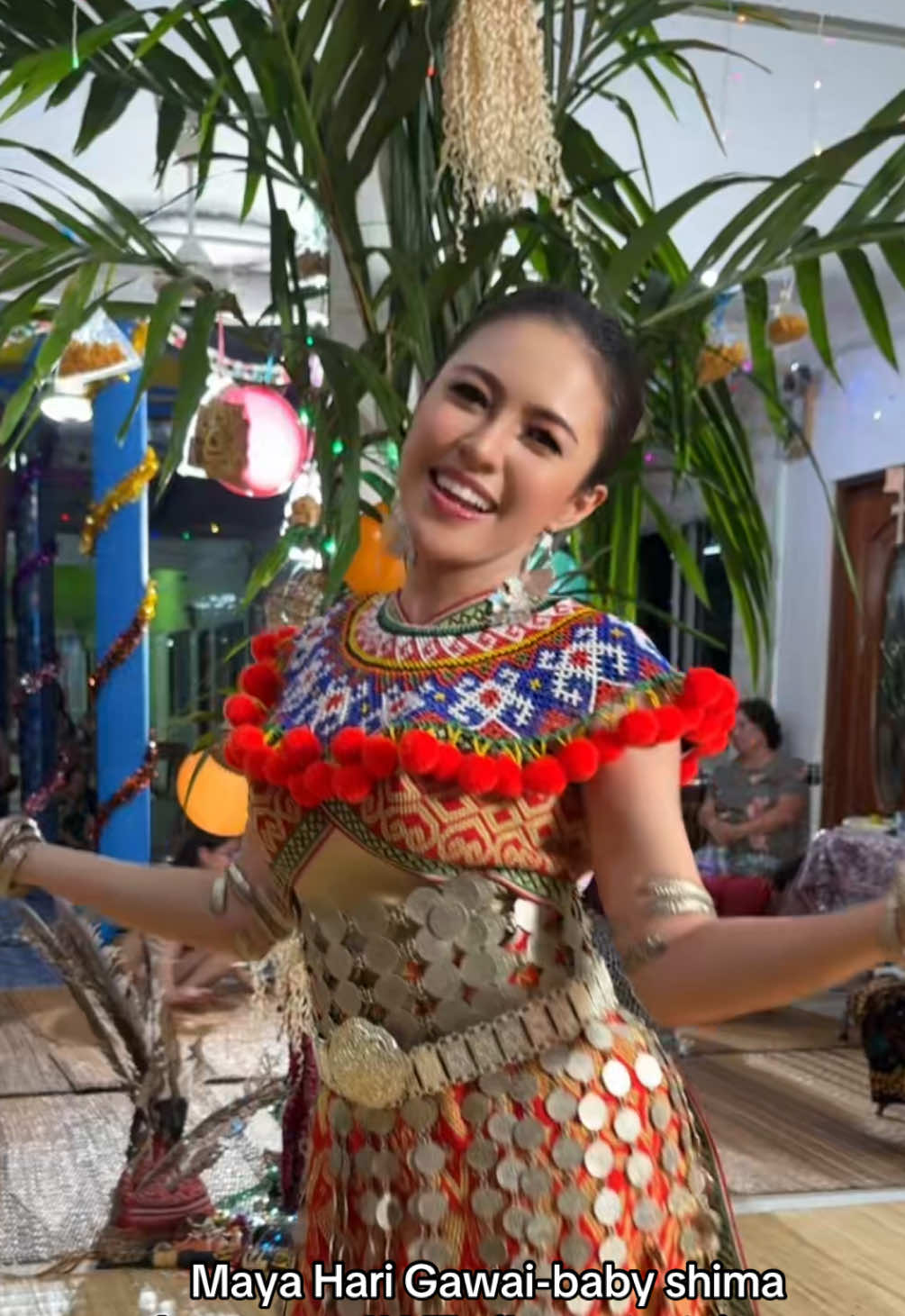 A post by @babyshimaofficial on TikTok caption: Maya Hari Gawai dah release bak yt xibo entertainment 😍❤️moga suka❤️ like komen n share di yt ya😘😘 🙏🏻🙏🏻#babyshima #lagugawai #penurin #mayaharigawai #fyp #sarawak 