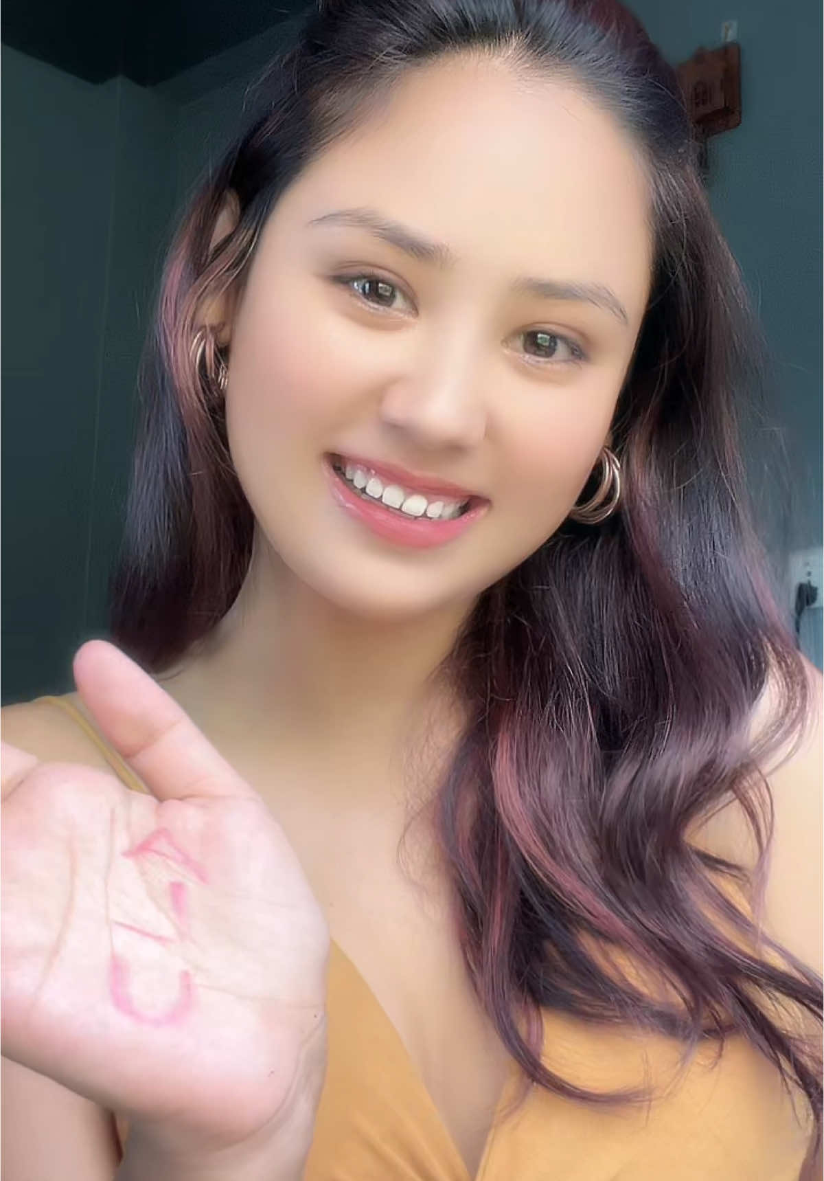 A post by @sushmashrestha610 on TikTok caption: Yaad aayo?🤭😆#hey🙈🙊❤️ #sushmafam🌍 #tiktoknepal #fypシ #idonotchaseiattractmoreopportunities🧿 #manefestingsucessfulcontentcretor 
