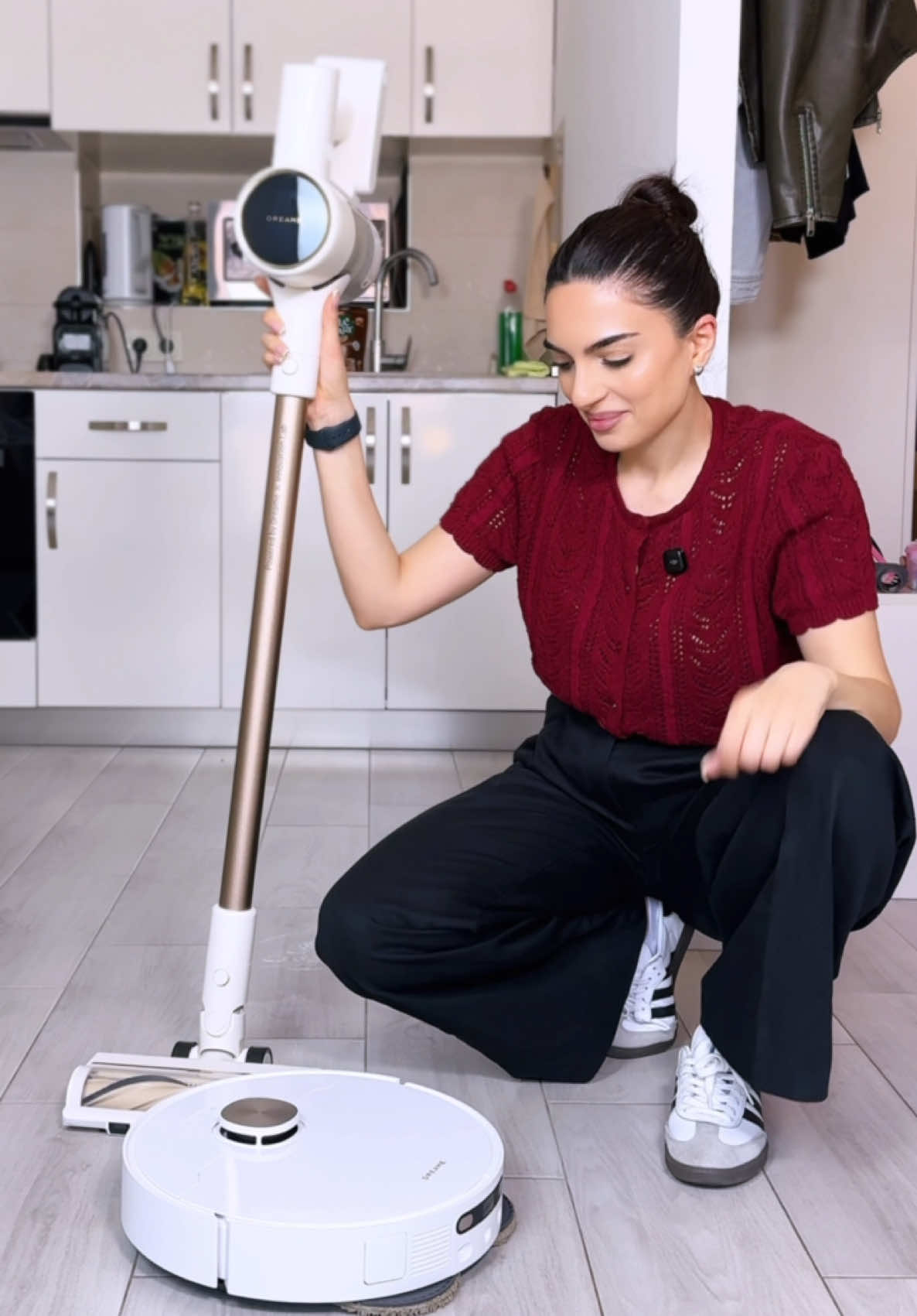 A post by @evelinakhanoyan on TikTok caption: Ասեք որը պահեմ 😭🤓 #teampupsiki 