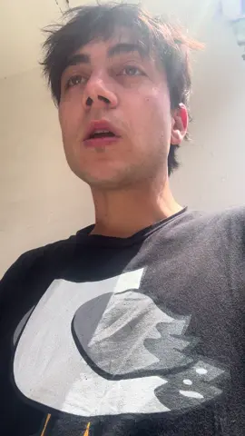 A post by @matteopaolillofficial on TikTok caption: Quando il tuo amico è il contrario di te. @Antonio Orefice95 