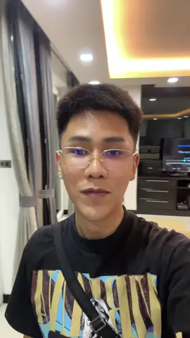 A post by @manr29 on TikTok caption: กับหวานใจ #แมนอาร์ 