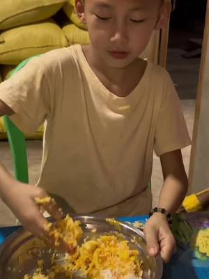 A post by @kjmbsr2 on TikTok caption: Part 5 ဘယ္သူ ပထမရသ ြားမလဲဆိုတာ🤣@KumJe House Official #munpankj #foryoupage #kachin #kumje #kachingirl #fyp #foryou 