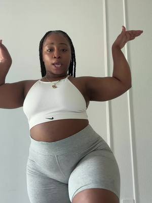 A post by @martinahernendez on TikTok caption: W a fatty on MY DADDY ! #bbg #explore #fypシ゚viral #chrisbrown 