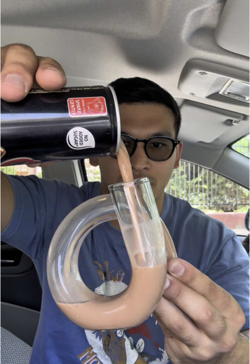 A post by @prettymanbro on TikTok caption: Mars🍫 Twix🍫 Milkway 🍫ichib ko’rib boho beramz… keyngisi nma Bo’sin? Like bosishni unitmen jigar?🙋🏻‍♂️🙋🏼‍♀️👍🏻 #drink #show #asmr