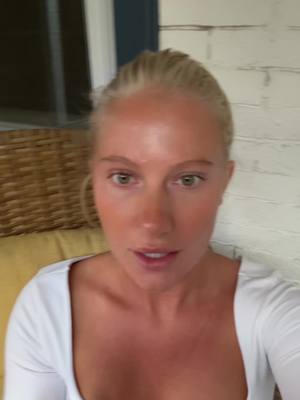 A post by @dumbrblnd on TikTok