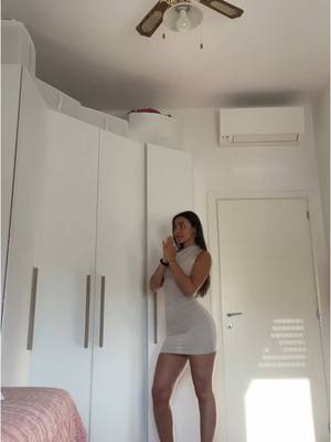 A post by @cliziaquagliooo on TikTok caption: Remake of one of my favorite tiktokss 