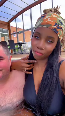 A post by @08filledechance on TikTok caption: #pourtoi #mamanheureuse #tiktokcongolais🇨🇬🇨🇩 #tiktokfrance🇨🇵  @Fille de chance🦋🦋 