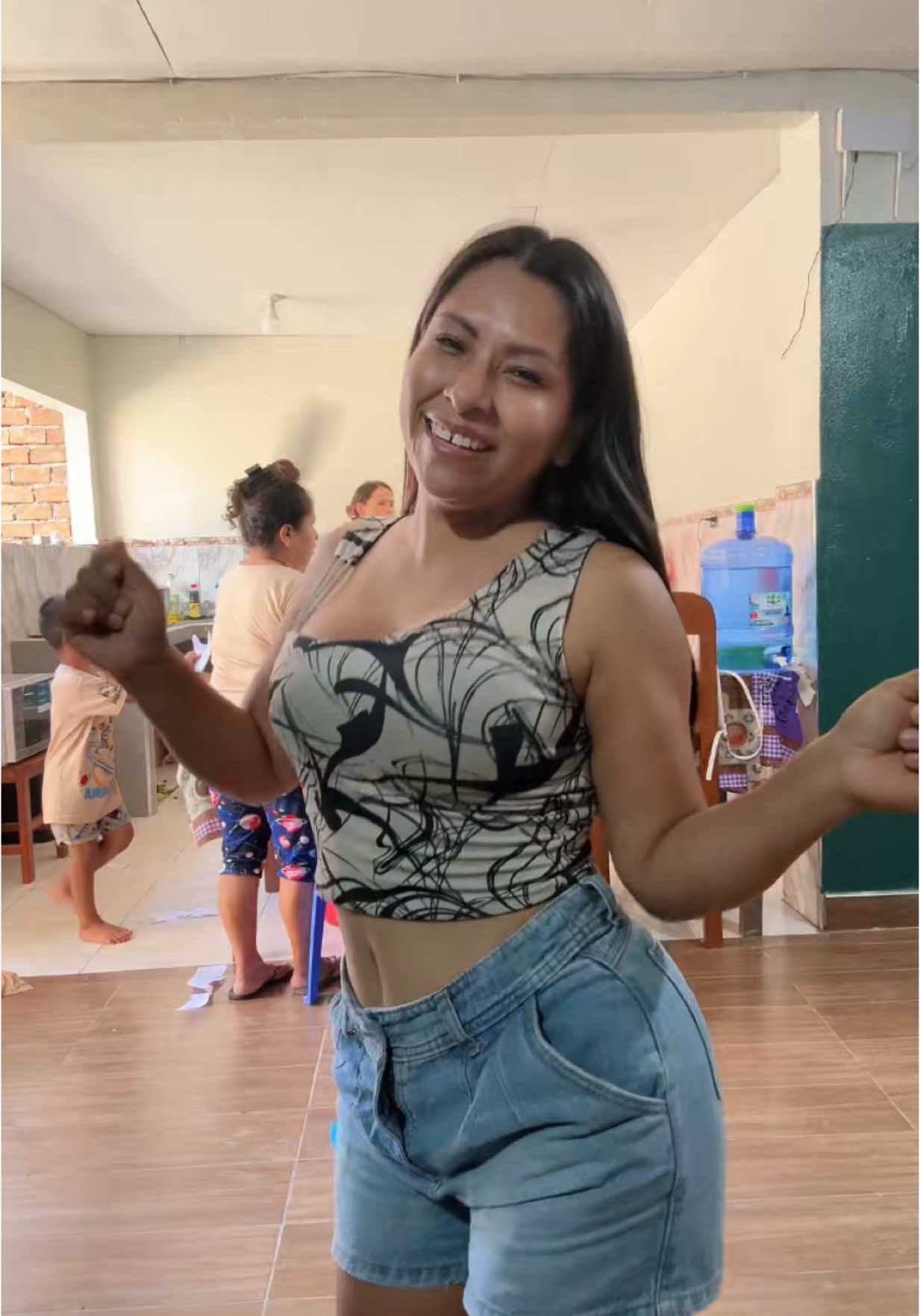 A post by @lispadilla6 on TikTok caption: Siento una gran felicidad gracias a todos por el apoyo Dios los bendiga 🙏🥰