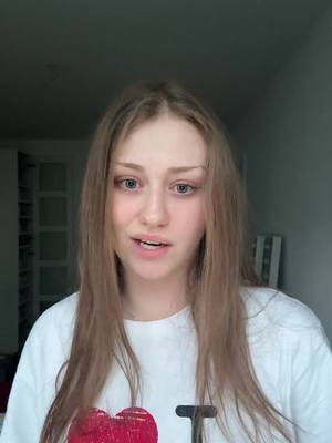 A post by @yanaclare on TikTok
