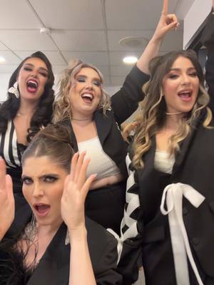A post by @mariabolio on TikTok caption: Las amooo🥹❤️ #vidaspasadas 