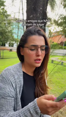 A post by @camilatrianda on TikTok caption: Marca sua amiga que não curte fofocar da vida alheia @JULIA TRIANDA 