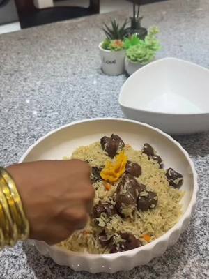 A post by @konemia on TikTok caption: Riz gras aux rognons ✨🤤😍❤️