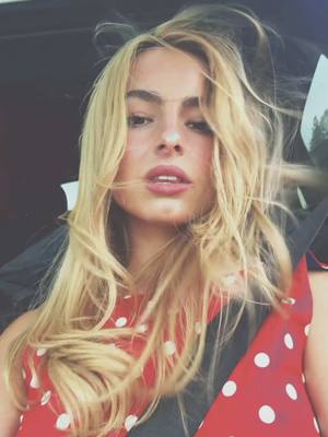 A post by @addisonre on TikTok caption: Hi 