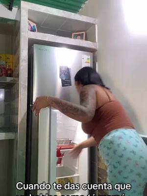 A post by @andreinasacaria on TikTok caption: JAJAJAJAJAJA Dios mío si #greenscreen #parati #venezuela🇻🇪 